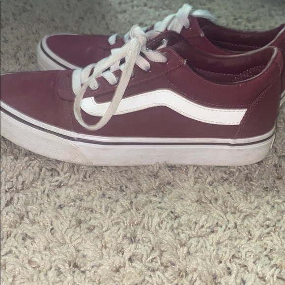 Vans - Picture 2 of 4